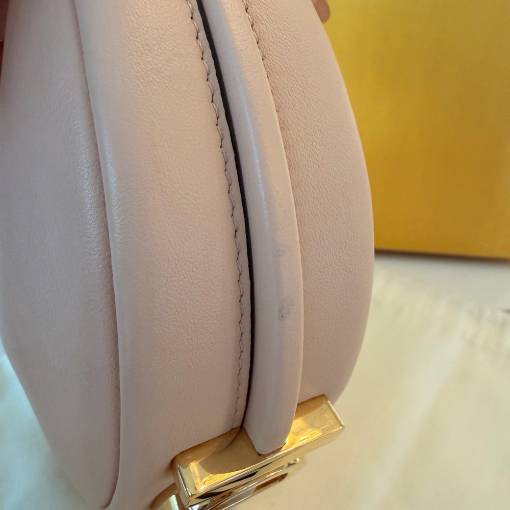 Fendi Nano Fendigraphy Bag - Light Rose (100% authentic) - Picture 9 of 10